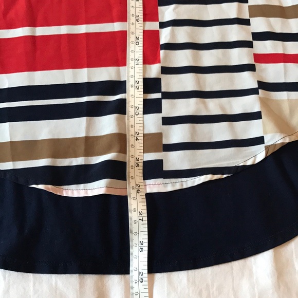VINCE CAMUTO XS Striped Short Sleeve Shirt - Picture 7 of 8